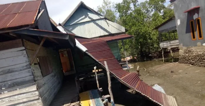 Lima Rumah Warga Kolut Rusak Diterjang Angin Puting Beliung