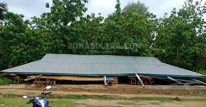 puting_beliungbombana Puting Beliung Terjang Bombana, Satu Sekolah dan Dua Rumah Rusak