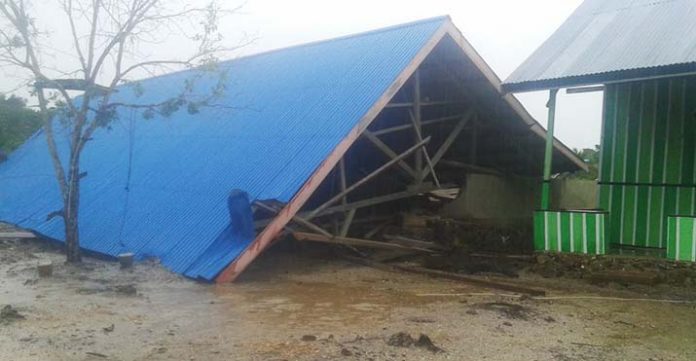 Puting Beliung Rusak Bangunan Pesantren di Konut