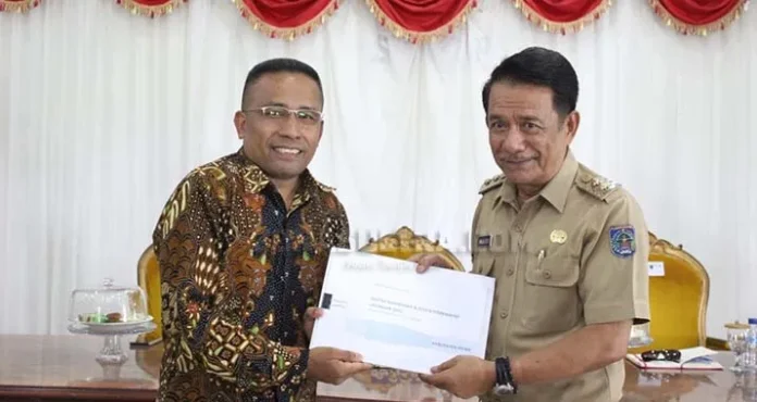 rektor_kkn Lepas KKN di Muna, Rektor UHO: Jangan Buat Masalah
