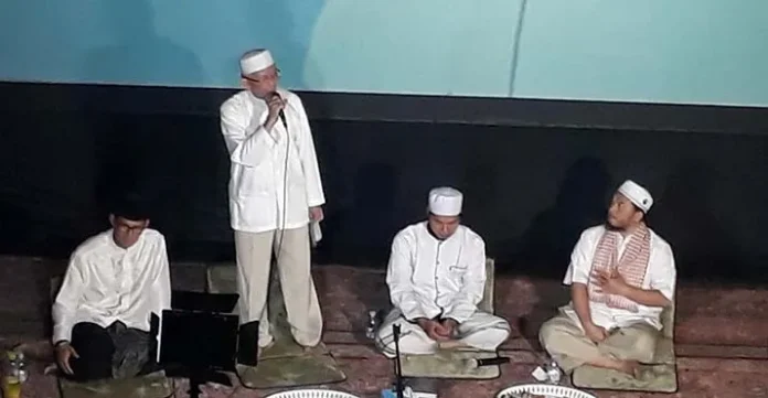 Sandiaga Bersama Relawan Milenials Muhasabah Akhir Tahun di Masjid At Taqwa