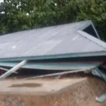 Bangunan Kelas Roboh, SDN 74 Bombana Tetap Efektifkan Pembelajaran Bangunan Kelas Roboh, SDN 74 Bombana Tetap Efektifkan Pembelajaran