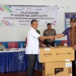 ANTAM Gelar Silaturahmi dengan Warga Desa Hakatutobu ANTAM Gelar Silaturahmi dengan Warga Desa Hakatutobu