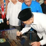 Gedung IAIN Kendari Senilai Rp 38 Miliar Diresmikan Menteri Agama Gedung IAIN Kendari Senilai Rp 38 Miliar Diresmikan Menteri Agama