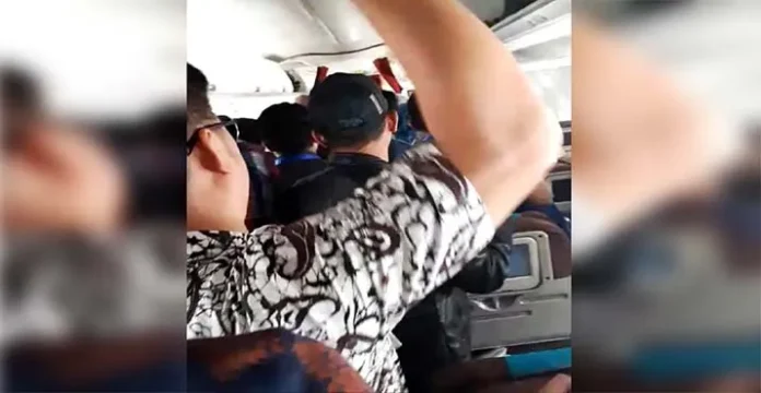 Perangkat Pesawat Rusak, Penumpang Diturunkan di Bandara Haluoleo