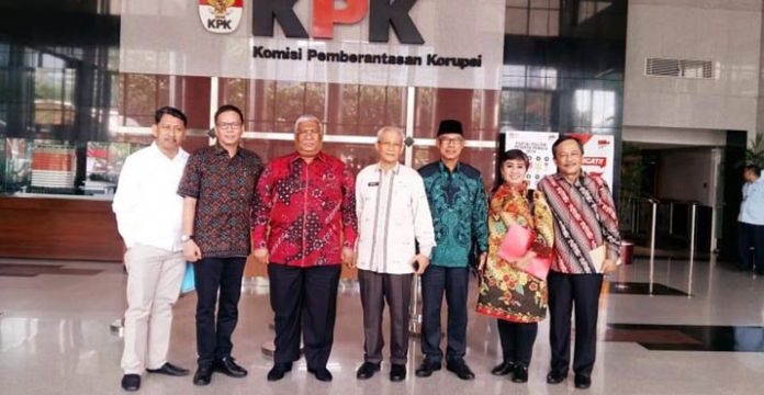 Datangi Kantor KPK, Ini yang Dibahas Ali Mazi dan Lukman