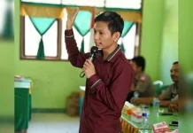 Sasar Pemilih Pemula, KPU Konawe Sambangi Sekolah di Pelosok Sasar Pemilih Pemula, KPU Konawe Sambangi Sekolah di Pelosok