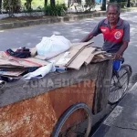 Karim, Mantan Atlet Disabilitas Berprestasi Kini Jadi Pemulung di Usia Tua Karim, Mantan Atlet Disabilitas Berprestasi Kini Jadi Pemulung di Usia Tua