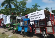 Deklarasi Jokowi-Amin di Kendari, Ada 75 Gerobak Bakso Gratis Deklarasi Jokowi-Amin di Kendari, Ada 75 Gerobak Bakso Gratis