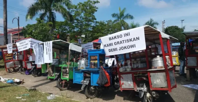 Deklarasi Jokowi-Amin di Kendari, Ada 75 Gerobak Bakso Gratis
