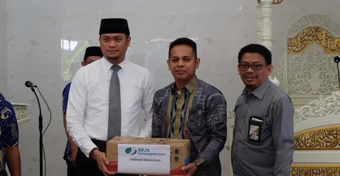 banjir_gowa BPJS Ketenagakerjaan Salurkan Bantuan Korban Banjir Gowa