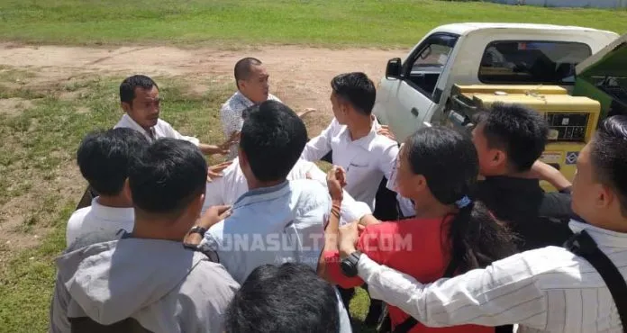 Aksi Tiga LSM di DPRD Konawe Berakhir Bentrok