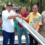 ANTAM Bantu Korban Puting Beliung di Desa Tambea ANTAM Bantu Korban Puting Beliung di Desa Tambea