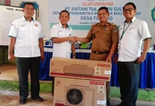 Pererat Hubungan, PT Antam Berikan Bantuan Desa Totobo Pererat Hubungan, PT Antam Berikan Bantuan Desa Totobo