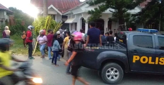 Penggerebekkan Terduga Pemilik Narkoba Hebohkan Warga Wuawua