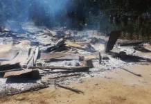 Diduga Gila, Pria di Koltim Bakar Dua Rumah Diduga Gila, Pria di Koltim Bakar Dua Rumah