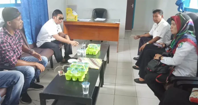 Sejumlah Desa di Kabaena Kesulitan Jaringan Telepon dan Internet