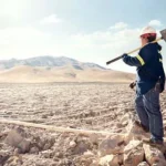 Cerita Warga Tapunopaka Berhenti Melaut Lalu Kerja di Tambang ilustrasi tambang, pekerja tambang