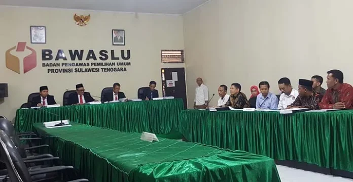 KPU dan Bawaslu Wakatobi Jalani Pemeriksaan DKPP Terkait 7 Caleg Pindah Partai