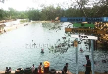 Permandian Alam Topa, Kolam Air Raksasa di Tengah Perkampungan Lasalepa Permandian Alam Topa, Kolam Air Raksasa di Tengah Perkampungan Lasalepa