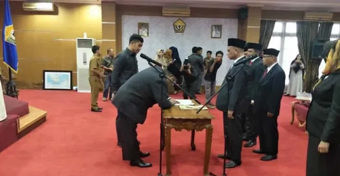 Laode Suryono Resmi Jabat Dirut Perusda Sultra