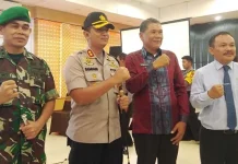 Kapolres Kolaka Imbau Masyarakat Saring dan Tak Sebarkan Informasi Hoaks Kapolres Kolaka Imbau Masyarakat Saring dan Tak Sebarkan Informasi Hoaks