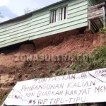 Derita Waode Intata, Rumahnya Nyaris Amblas Akibat Pelebaran Jalan Derita Waode Intata, Rumahnya Nyaris Amblas Akibat Pelebaran Jalan