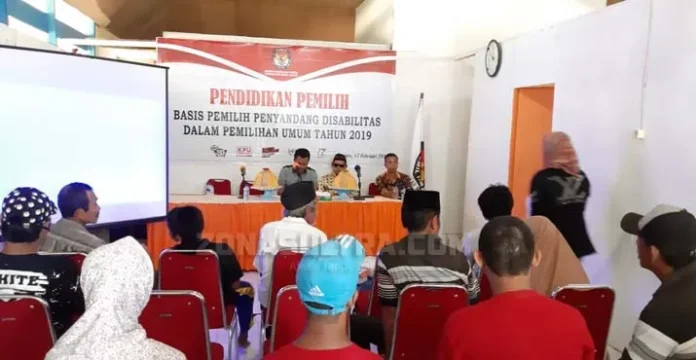 KPU Mubar Ajari Penyandang Disabilitas Tata Cara Mencoblos