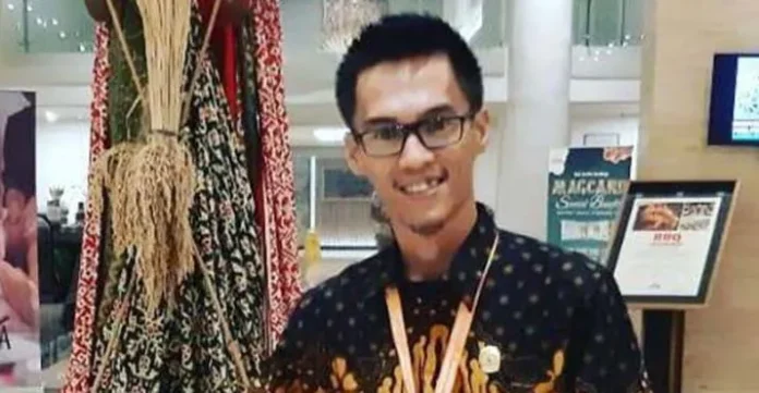Koordinator Divisi Sosialisasi Parmas dan SDM KPU Konut Zul Juliska Praja