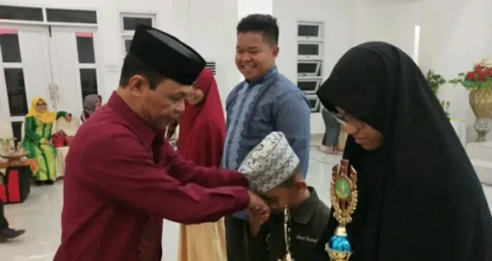 STQH ke-VI Butur Selesai, Kecamatan Bonegunu Juara Umum