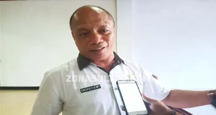 Plt Kepala BKPSDM Muna, Rustam