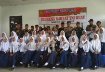 TNI dan Polisi di Konawe Kompak Sosialisasikan Bahaya Narkoba TNI dan Polisi di Konawe Kompak Sosialisasikan Bahaya Narkoba