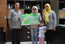 Ahli Waris Karyawan BRI Terima Santunan Rp 293 Juta dari BPJS Ahli Waris Karyawan BRI Terima Santuan Rp 293 Juta dari BPJS