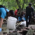 Peringati Hari Air Sedunia, Sejumlah Komunitas Bersihkan Sampah Sungai Lasolo Peringati Hari Air Sedunia, Sejumlah Komunitas Bersihkan Sampah Sungai Lasolo