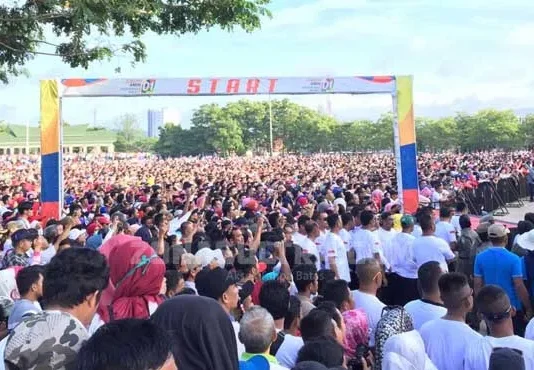 Aba-aba Jalan Sehat, Jokowi Tak Sebut Angka 2 Aba-aba Jalan Sehat, Jokowi Tak Sebut Angka 2