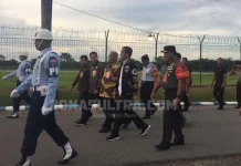 Breaking News, Tiba di Kendari Jokowi Disambut Ali Mazi Breaking News, Tiba di Kendari Jokowi Disambut Ali Mazi