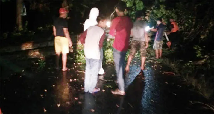 Angin Kencang Rusak Rumah Warga di Batuputih Kolut