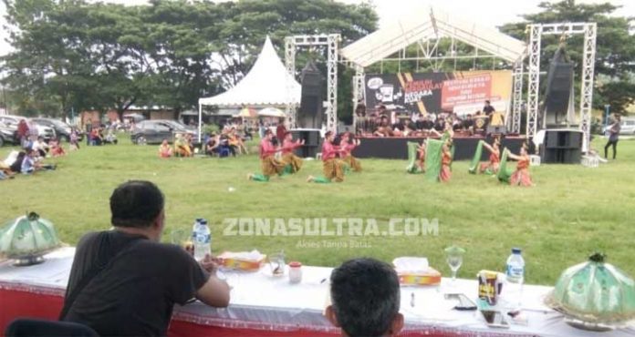 KPU Koltim Kenalkan Surat Suara ke Kalangan Milenial