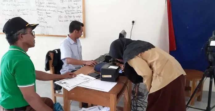 Disdukcapil Mubar Tuntaskan Perekaman KTP-el di SMA dan SMK