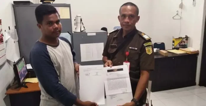 Bupati Wakatobi Beserta Anaknya Dilapor ke Kejaksaan Soal Dana Hibah