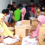 Bergaji Rp90 per Lembar, Tiap Orang Ditarget Lipat 500 Surat Suara Bergaji Rp90 per Lembar, Tiap Orang Ditarget Lipat 500 Surat Suara