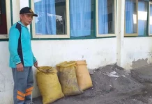 Inovasi MTsN 1 Koltim, Sampah Dijadikan Pupuk Organik Inovasi MTsN 1 Koltim, Sampah Dijadikan Pupuk Organik