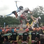 Parade Ogoh-Ogoh di Koltim, Ratusan Warga Antusias Menonton Parade Ogoh-Ogoh di Koltim, Ratusan Warga Antusias Menonton