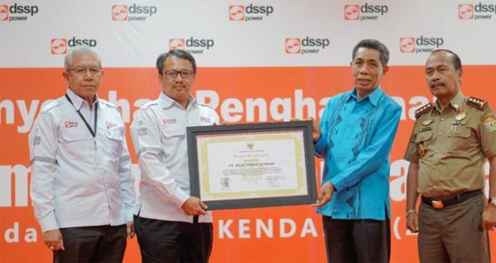 PT DSSP Power Kendari Raih Penghargaan dari Pemprov Sultra