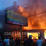 Tiga Bangunan Ruko di Konawe Ludes Terbakar Tiga Bangunan Ruko di Konawe Ludes Terbakar