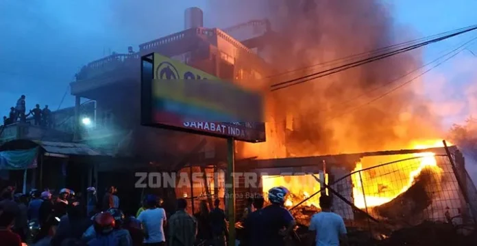 Tiga Bangunan Ruko di Konawe Ludes Terbakar