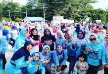 Ratusan Relawan dan Simpatisan Prabowo-Sandi Senam Akal Sehat Ratusan Relawan dan Simpatisan Prabowo-Sandi Senam Akal Sehat