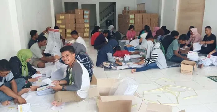 surat_suara_buteng Dua Jenis Surat Suara Ini Belum Tiba di KPU Buteng