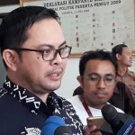 Ini Penjelasan KPU RI Soal “Susu” yang Tercoblos Beberapa TPS Komisioner KPU RI Viryan Azis