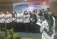 PGRI Sultra Gelar Workshop Guru Menulis PGRI Sultra Gelar Workshop Guru Menulis